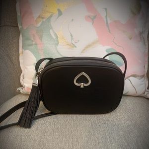 Kate Spade New York KOURTNEY CAMERA BAG CROSSBODY